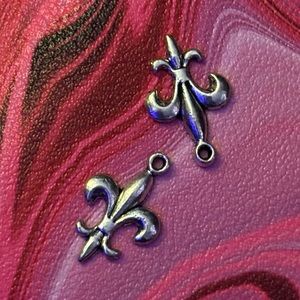 Charms🌟 Pick 2 for listed price 🌟Charms